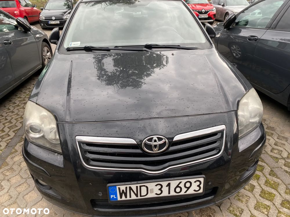 Toyota Avensis 2.0 D-4D Luna - 4