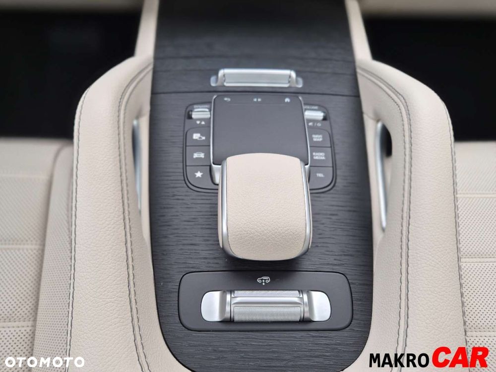 Mercedes-Benz GLE - 17