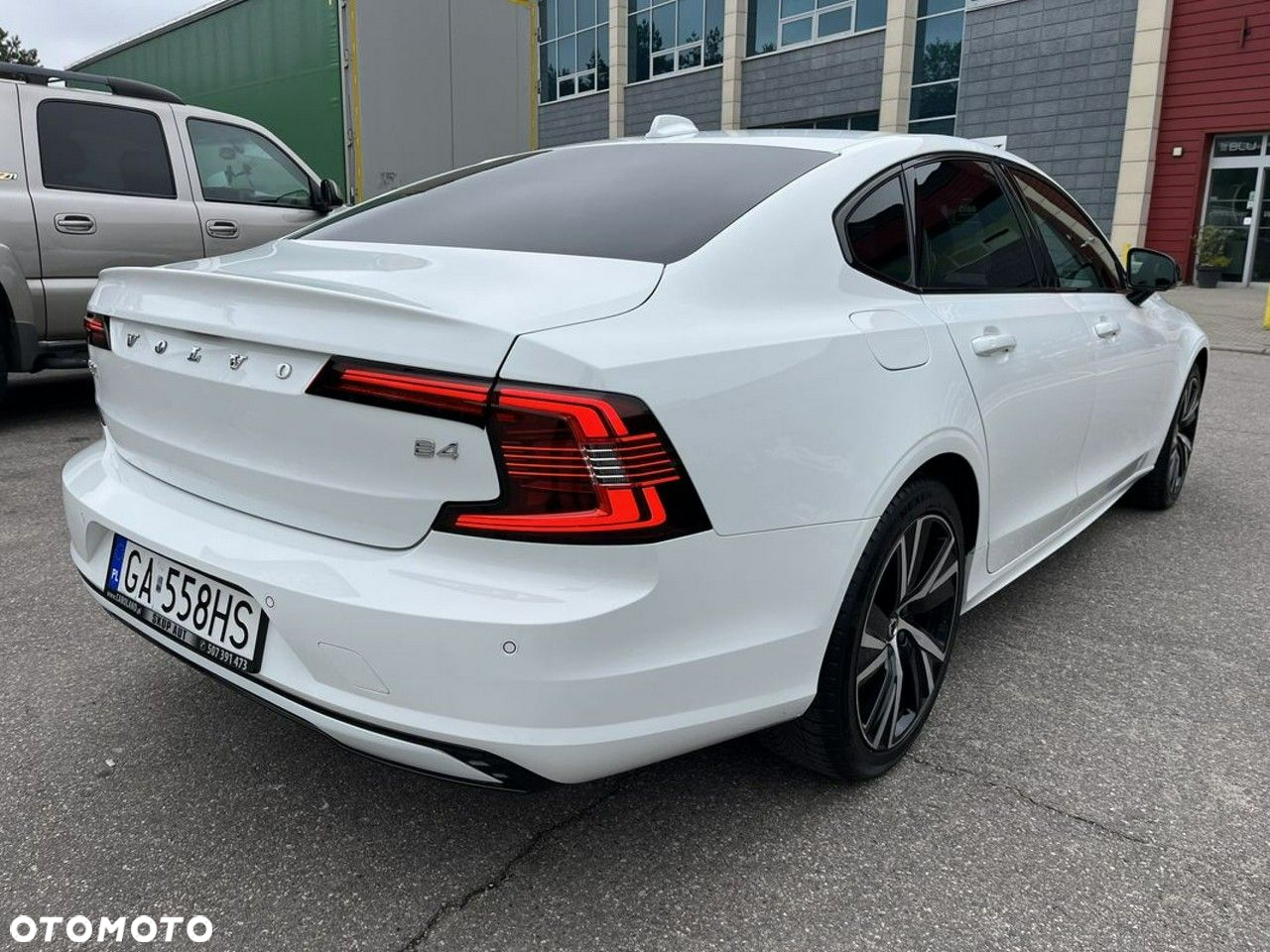 Volvo S90 B4 B R-Design - 6
