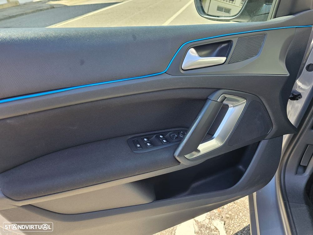 Peugeot 308 SW 1.6 BlueHDi Style - 8