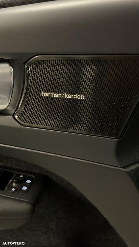 Volvo XC 40 T4 AWD R-Design - 12