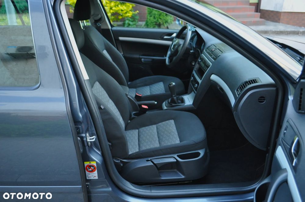 Skoda Octavia 1.6 Team Edition - 23