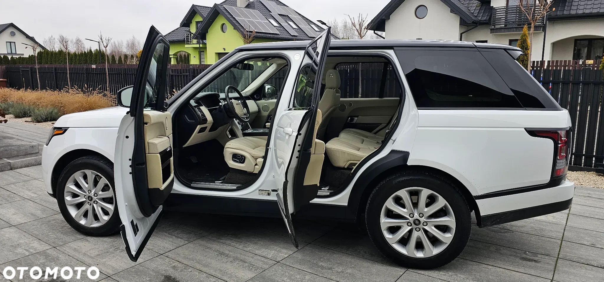 Land Rover Range Rover - 1