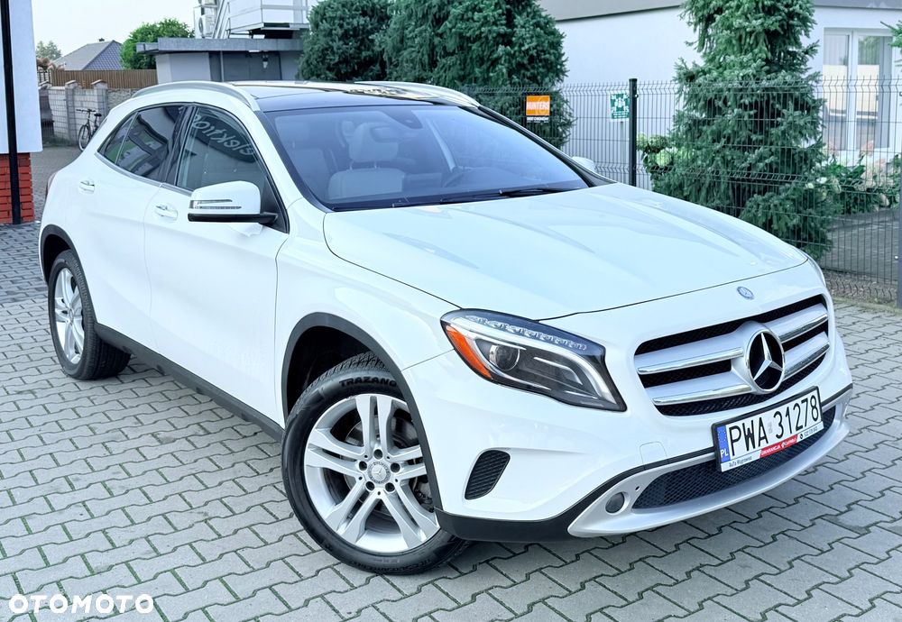 Mercedes-Benz GLA 250 7G-DCT UrbanStyle Edition - 32