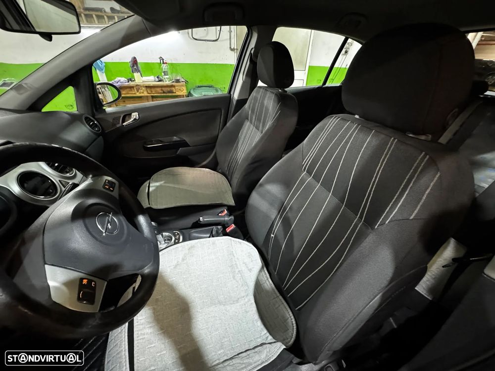 Opel Corsa 1.2 Enjoy Easytronic - 11