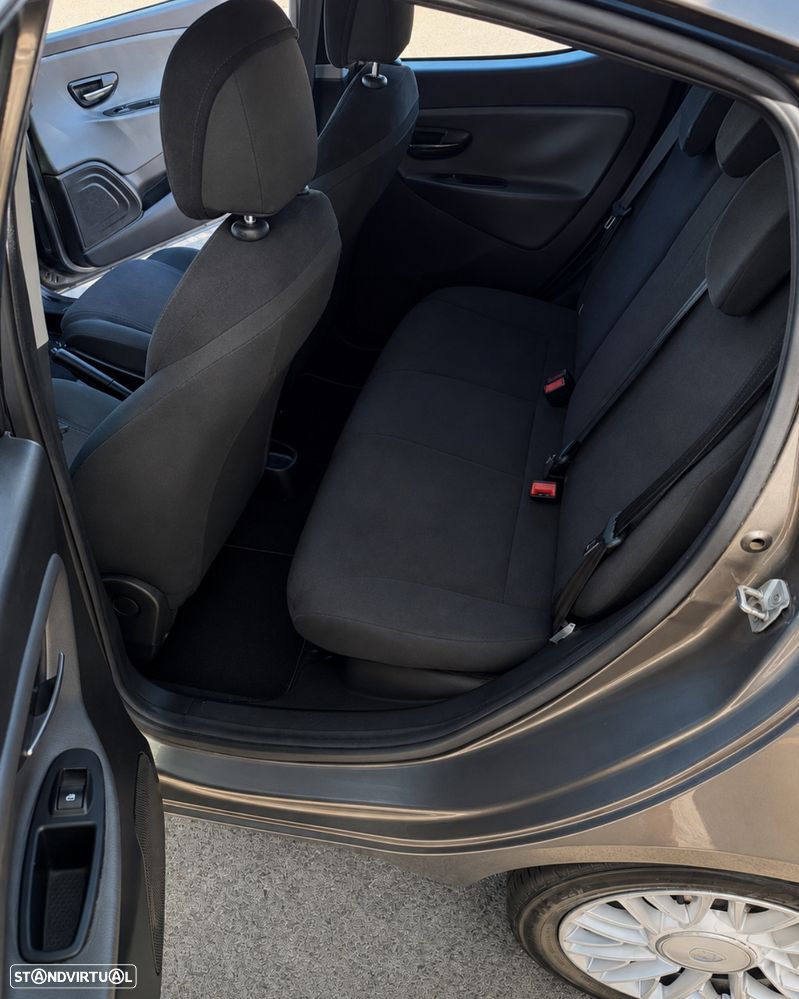 Lancia Ypsilon 1.3 M-jet S&S Platinum - 5