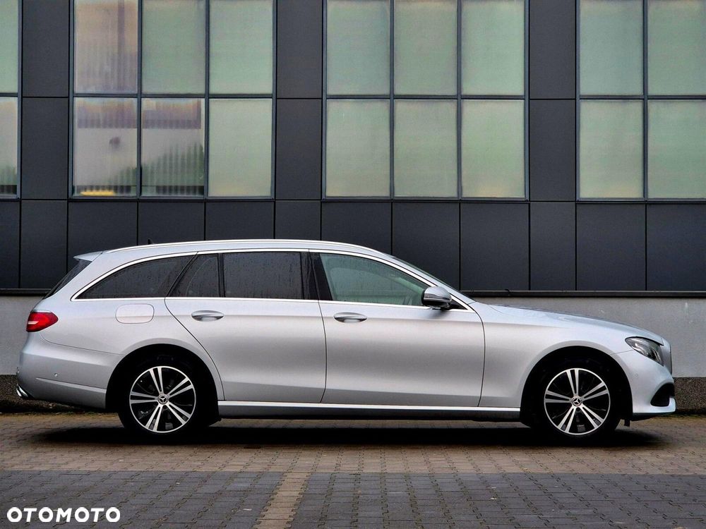 Mercedes-Benz Klasa E - 16