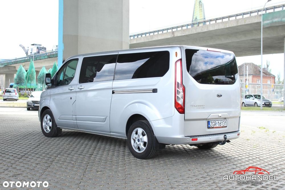 Ford Tourneo Custom - 4