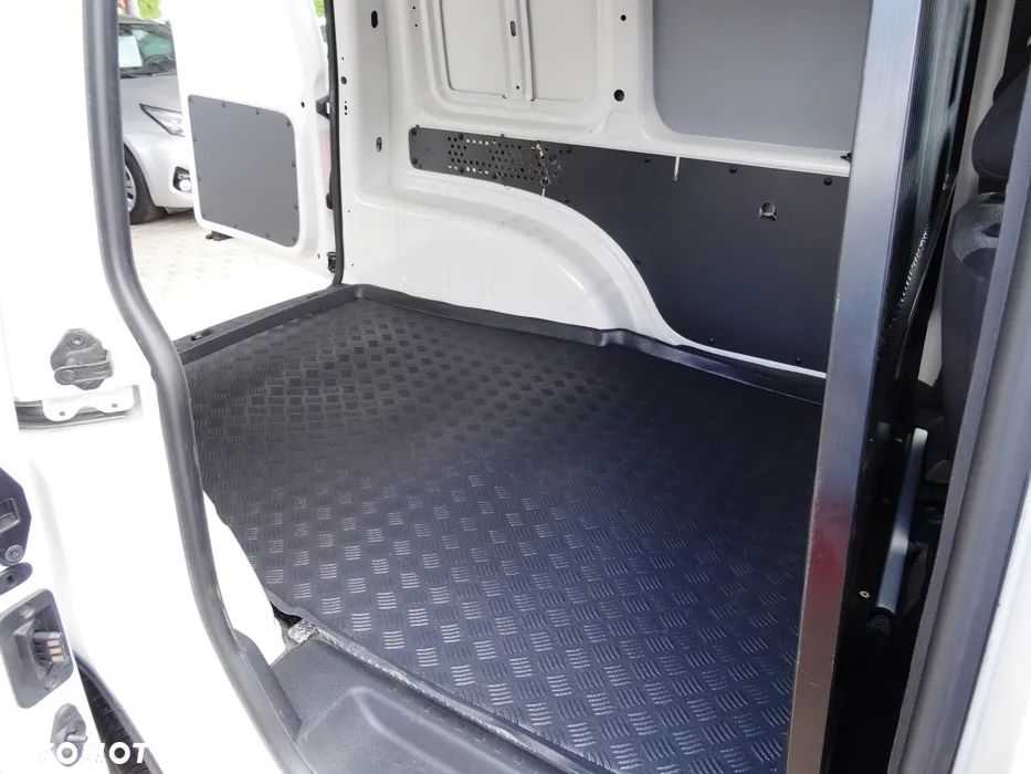 Volkswagen CADDY - 20