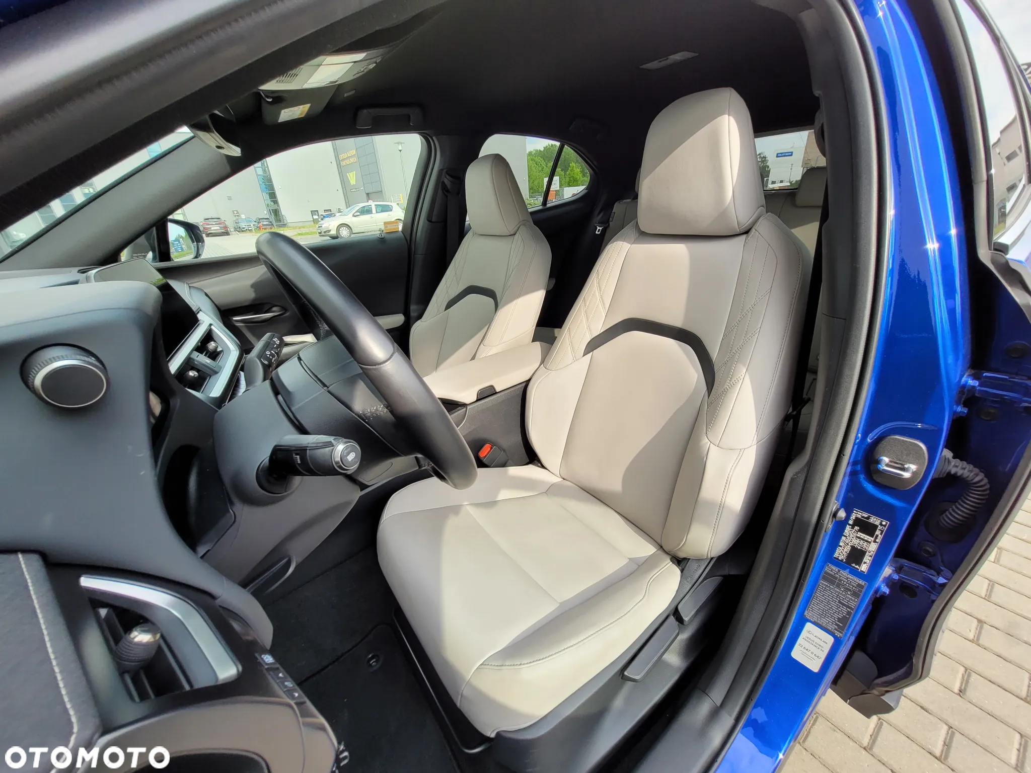 Lexus UX 200 GPF F Sport Design 2WD - 11