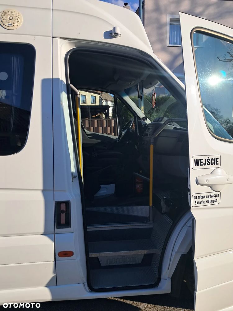 Volkswagen Crafter - 9