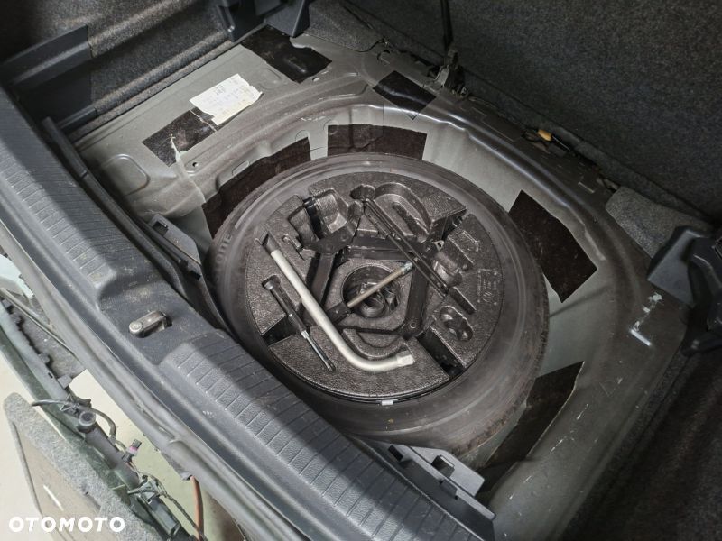 Volkswagen Polo 1.6 TDI SCR UNITED - 13