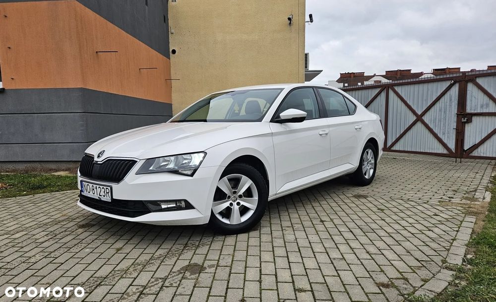 Skoda Superb 1.6 TDI Style - 8