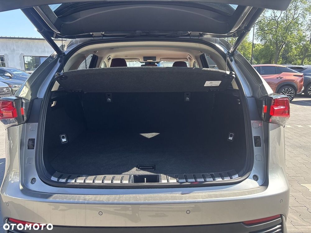 Lexus NX 300h F Impression AWD - 13