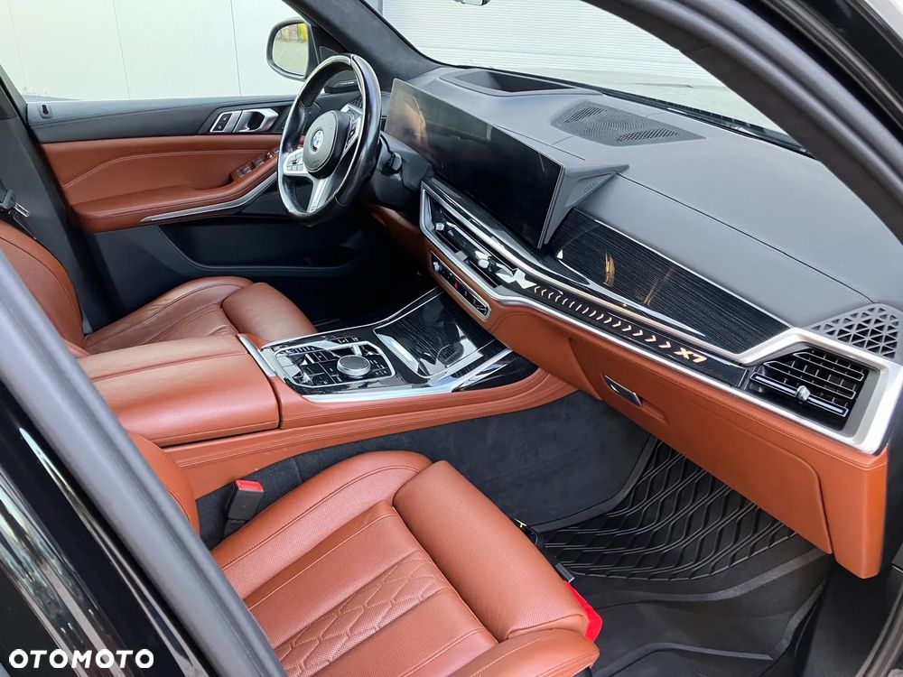 BMW X7 - 6