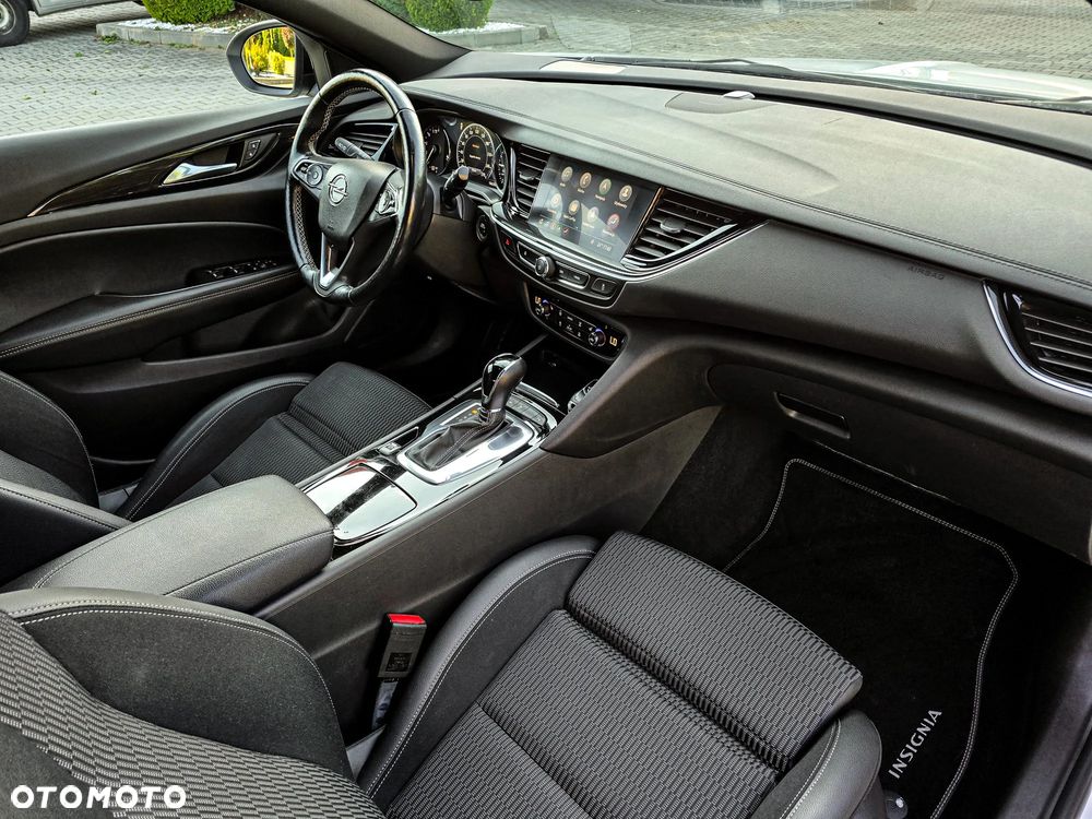 Opel Insignia - 34