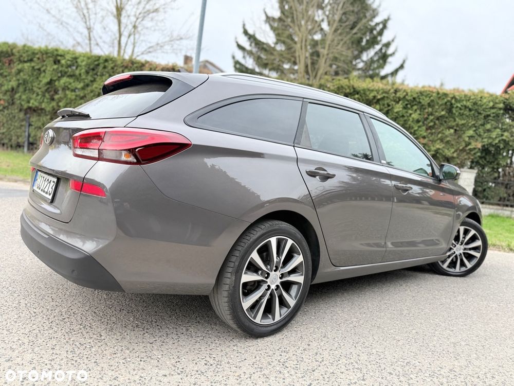 Hyundai i30 1.4 T-GDI DCT Premium - 4