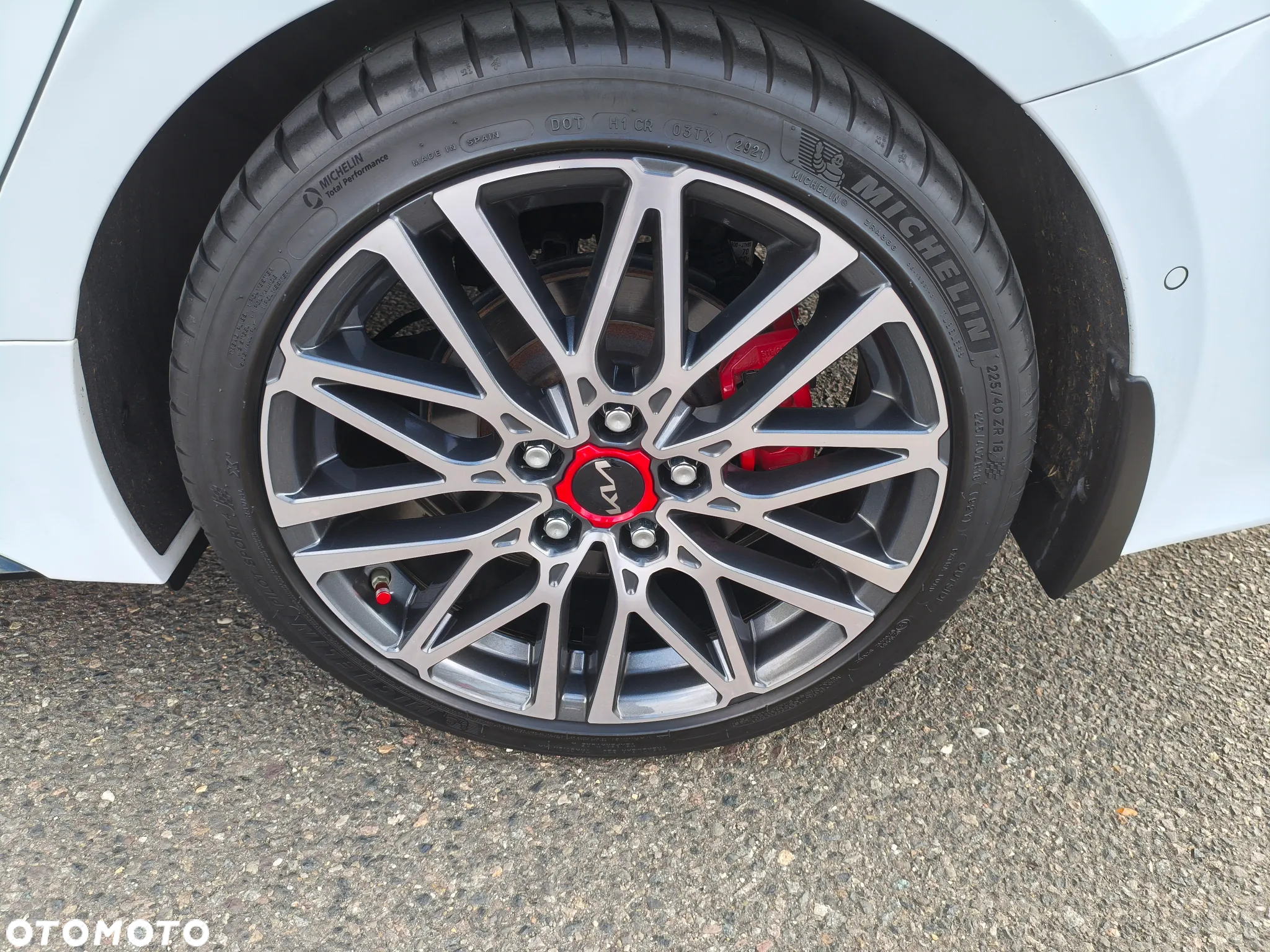 Kia ProCeed 1.6 T-GDI GT DCT - 4
