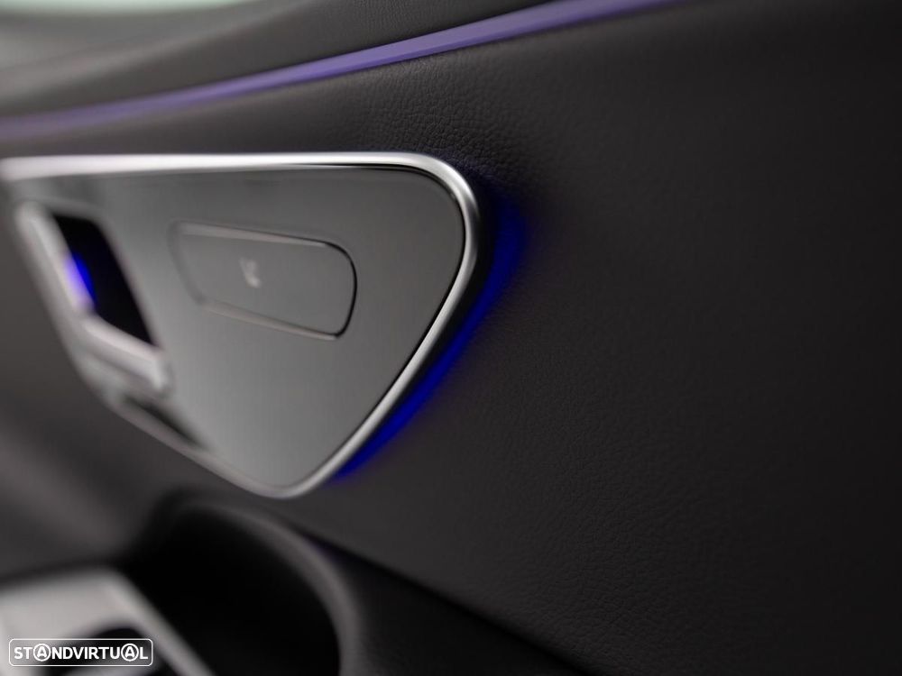 Mercedes-Benz E 300 de AMG Line - 21