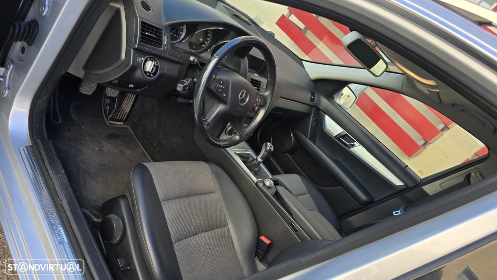 Mercedes-Benz C 220 CDi Avantgarde BlueEfficiency - 16