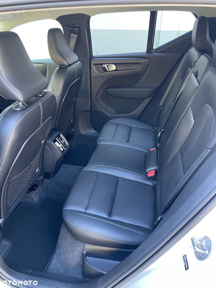Volvo XC 40 B5 B AWD Ultimate Dark - 7
