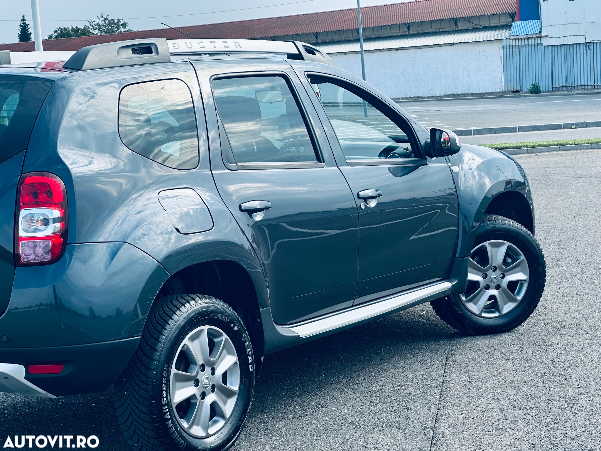 Dacia Duster 1.2 TCe Prestige jante 17" - 9