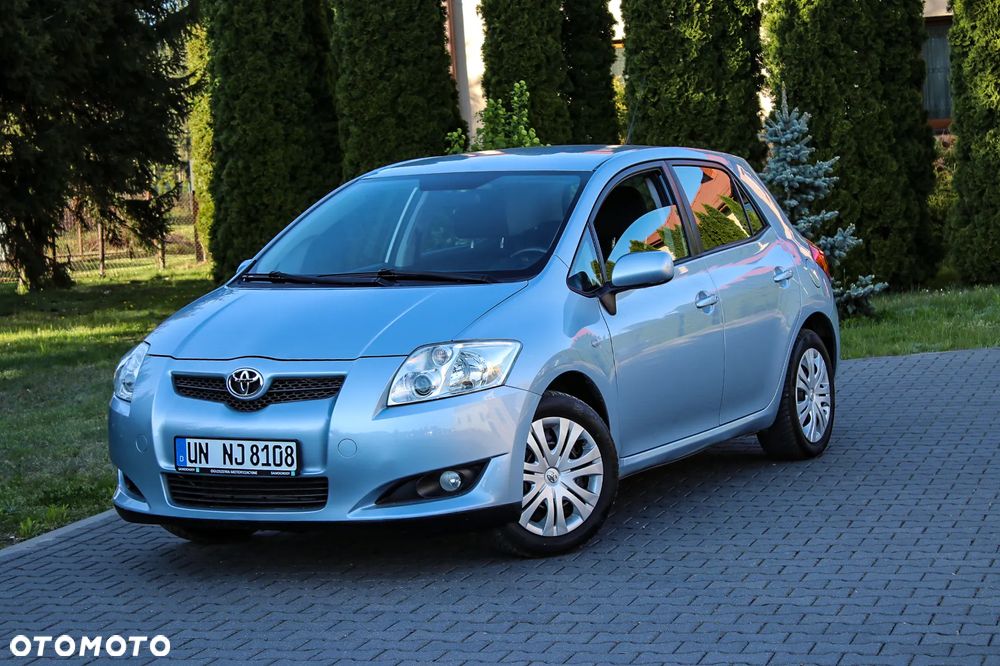 Toyota Auris 1.6 VVT-i Sol - 2
