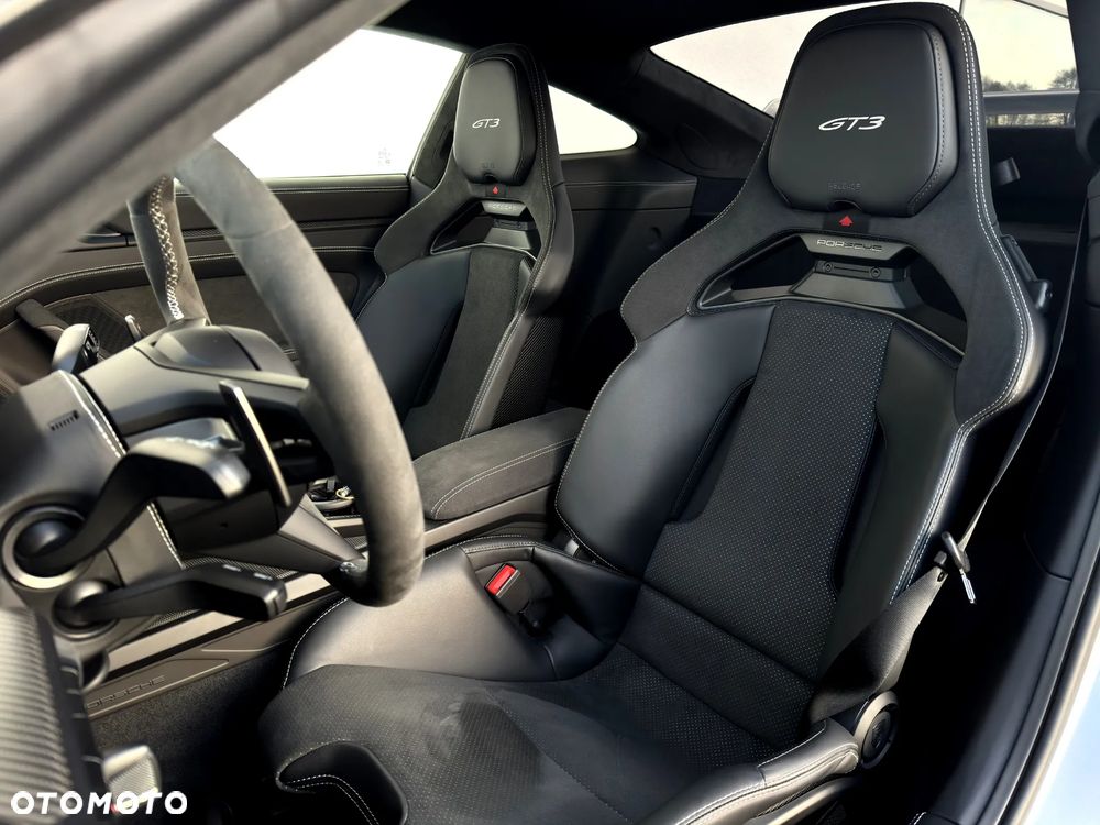 Porsche 911 GT3 - 18