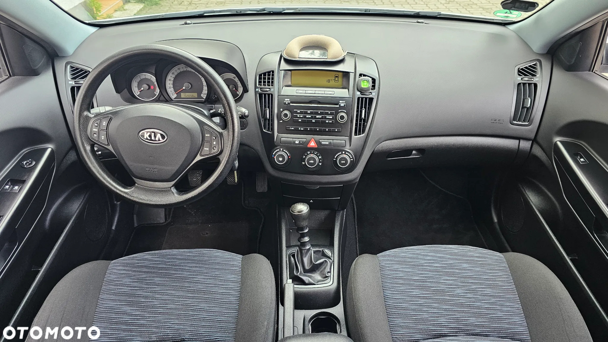 Kia Ceed - 4