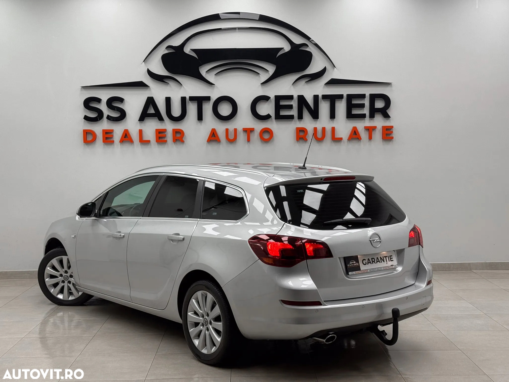Opel Astra 2.0 CDTI DPF Design Edition - 4