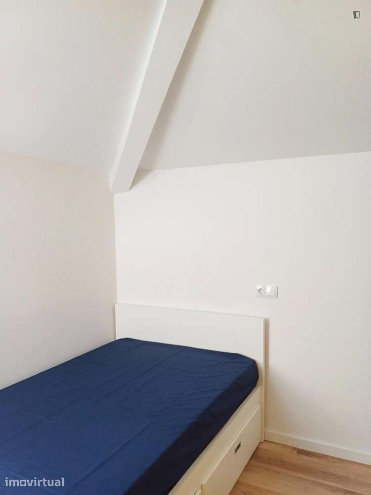 Estúdio - localizado em Montes Claros Coimbra - Grande imagem: 3/7