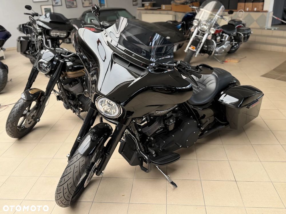 Harley-Davidson Touring Street Glide - 8