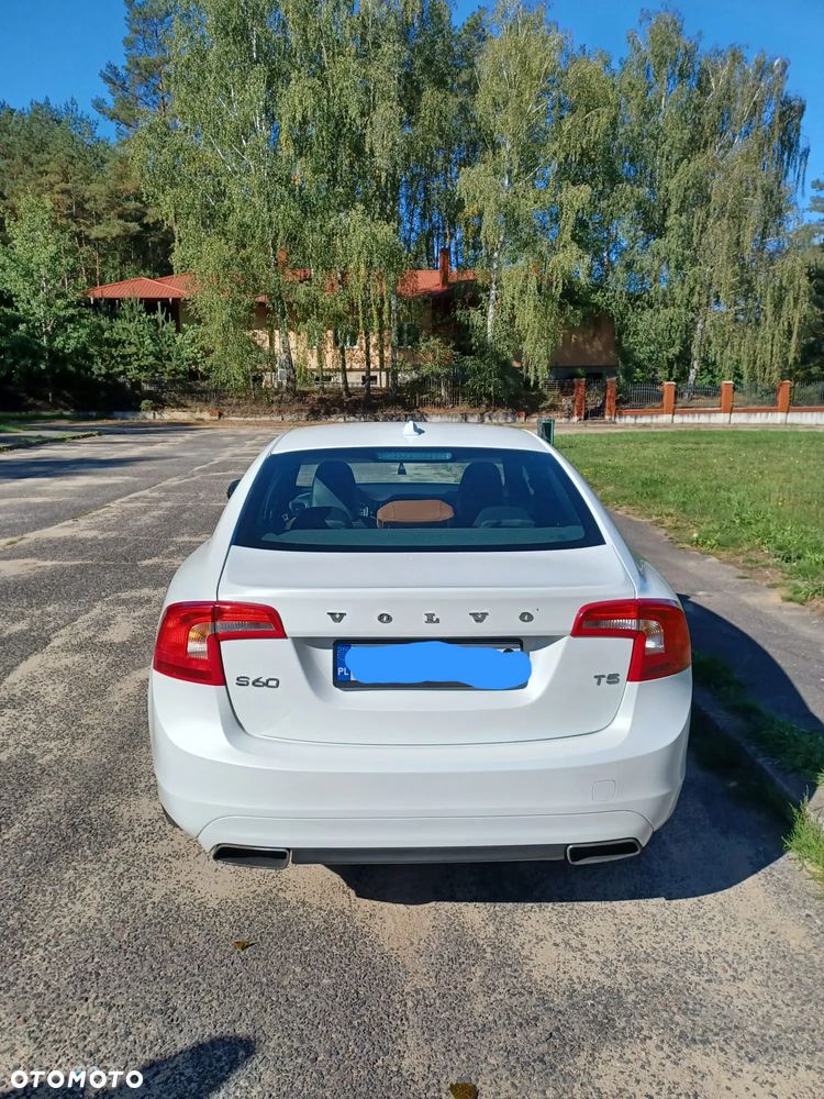 Volvo S60 - 2