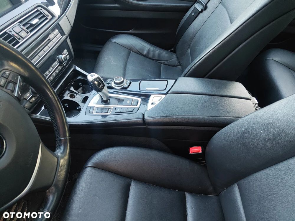 BMW Seria 5 530d xDrive - 4
