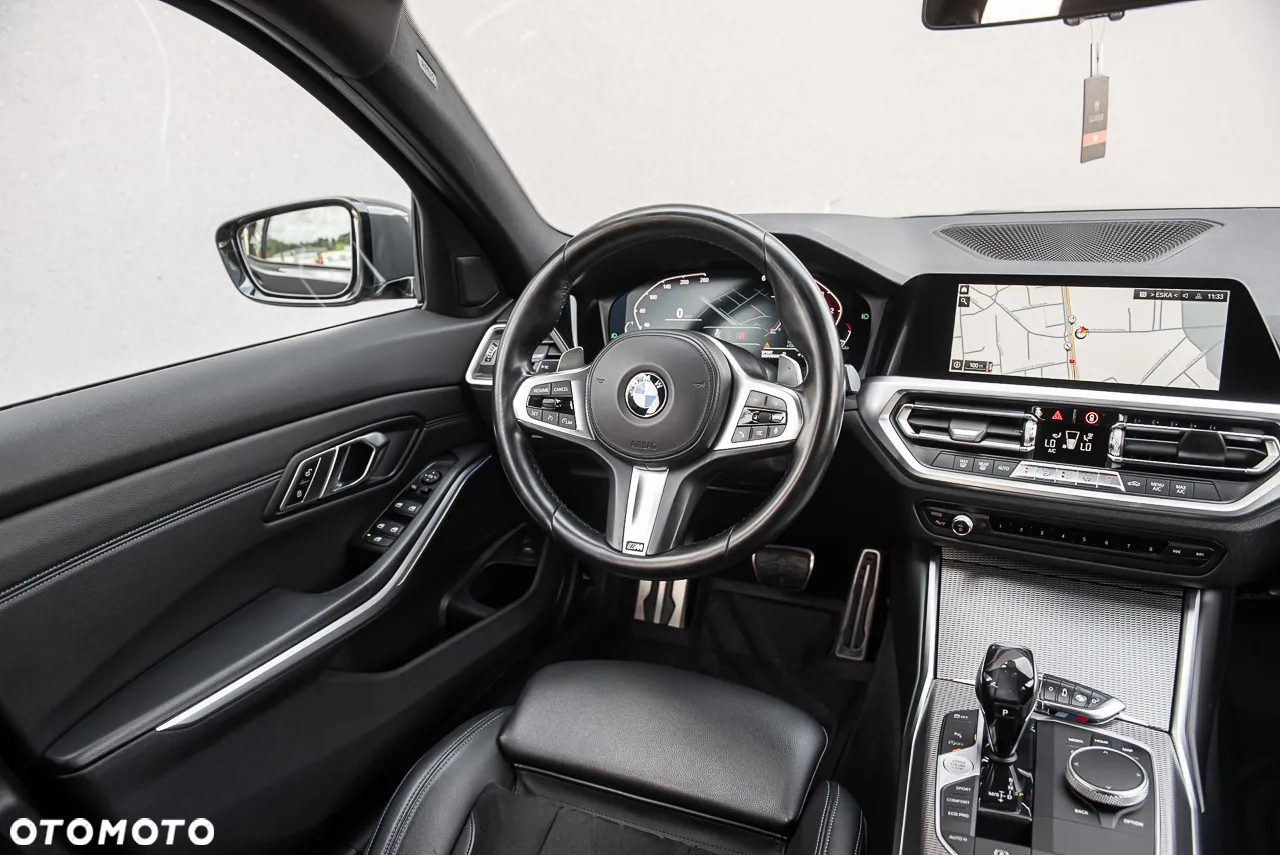 BMW Seria 3 320d xDrive M Sport - 29