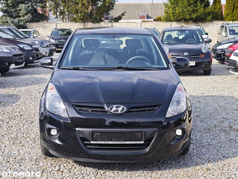 Hyundai i20 1.2 FIFA WM Edition - 4