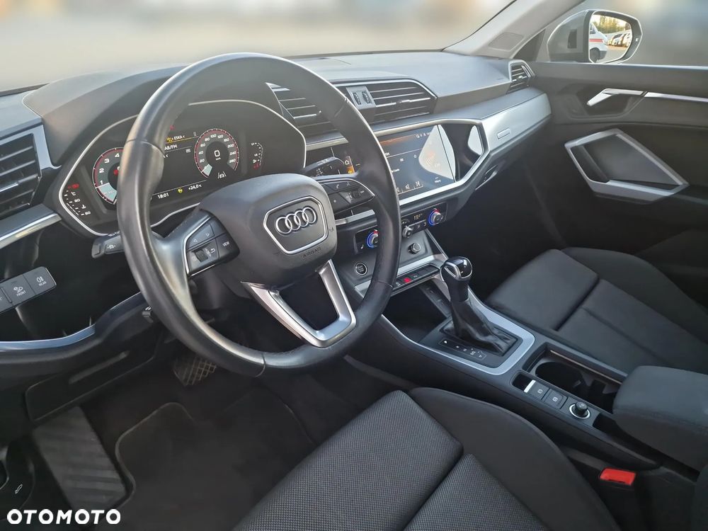 Audi Q3 35 TFSI Advanced S tronic - 9