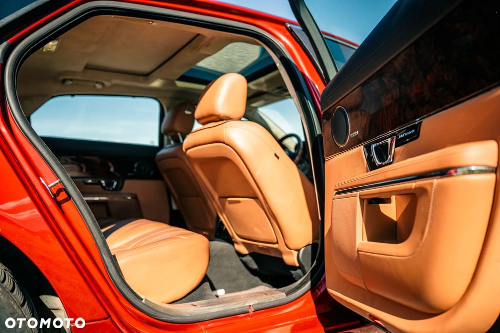 Jaguar XJ 3.0 T AWD Portfolio - 13