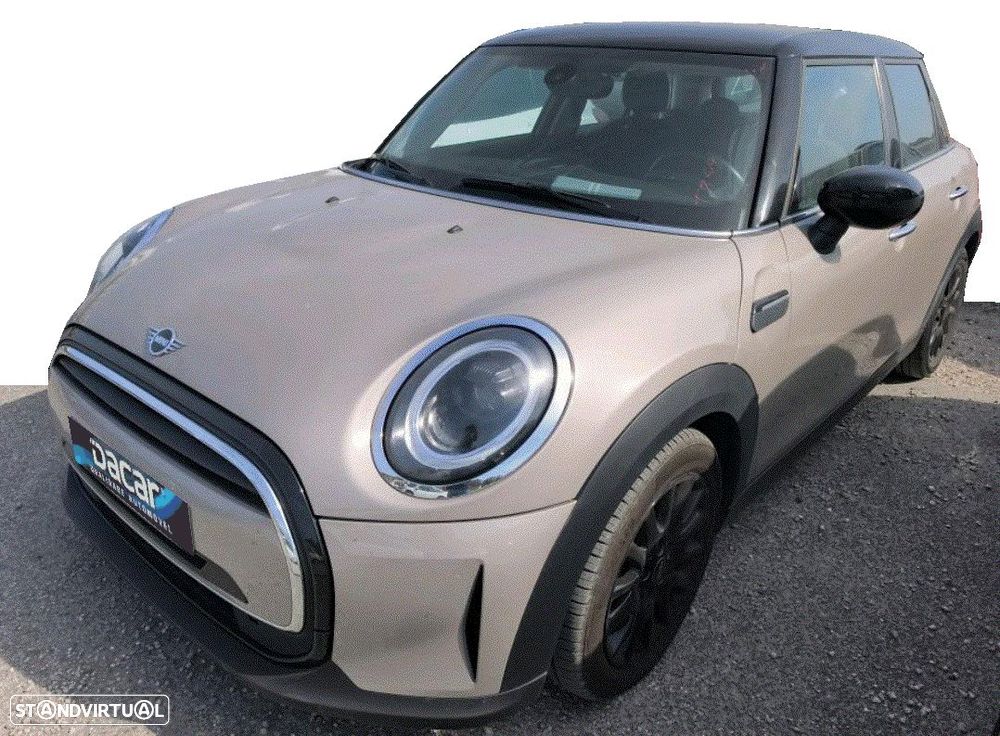 MINI 5 Portas Cooper Auto - 2
