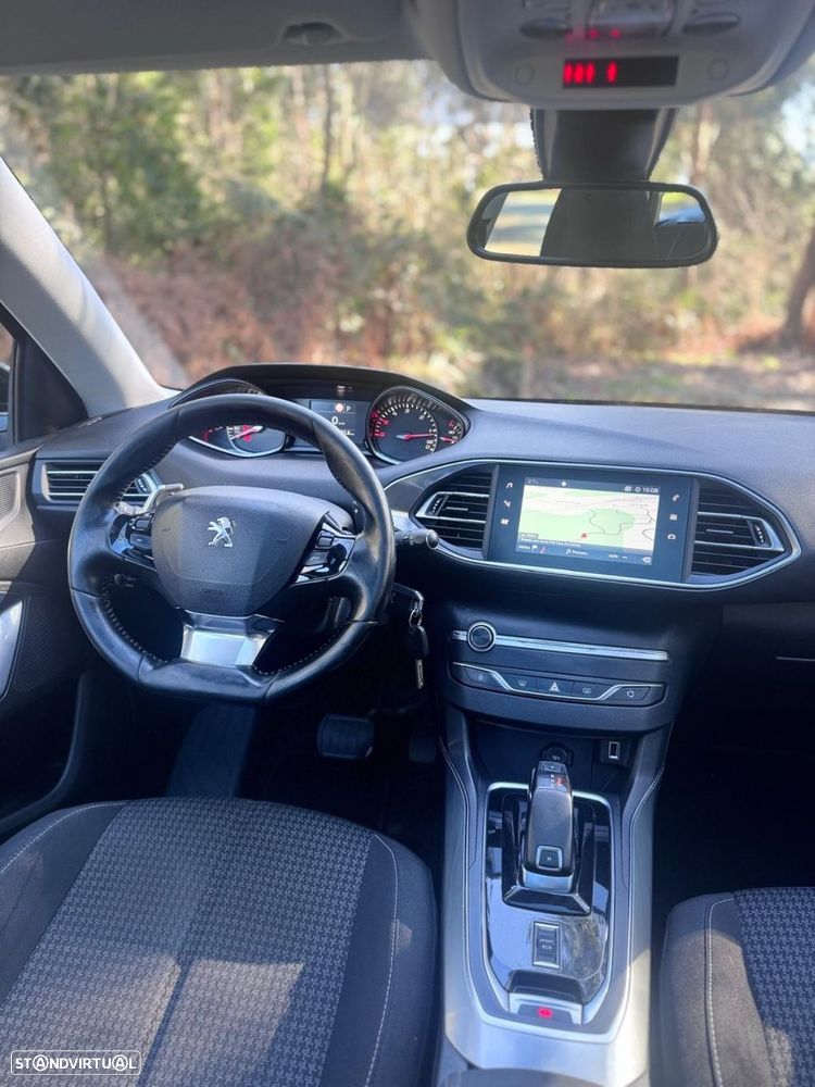 Peugeot 308 SW 1.5 BlueHDi Allure EAT8 - 11