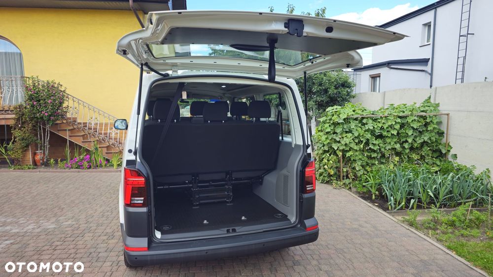 Volkswagen Transporter Kombi L1H1 - 12