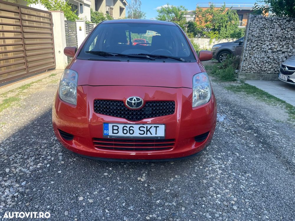 Toyota Yaris 1.0 Luna - 1