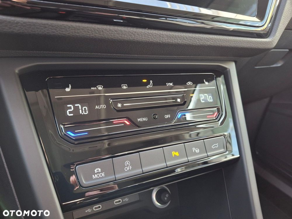 Volkswagen Touran 1.5 TSI EVO Highline DSG - 32