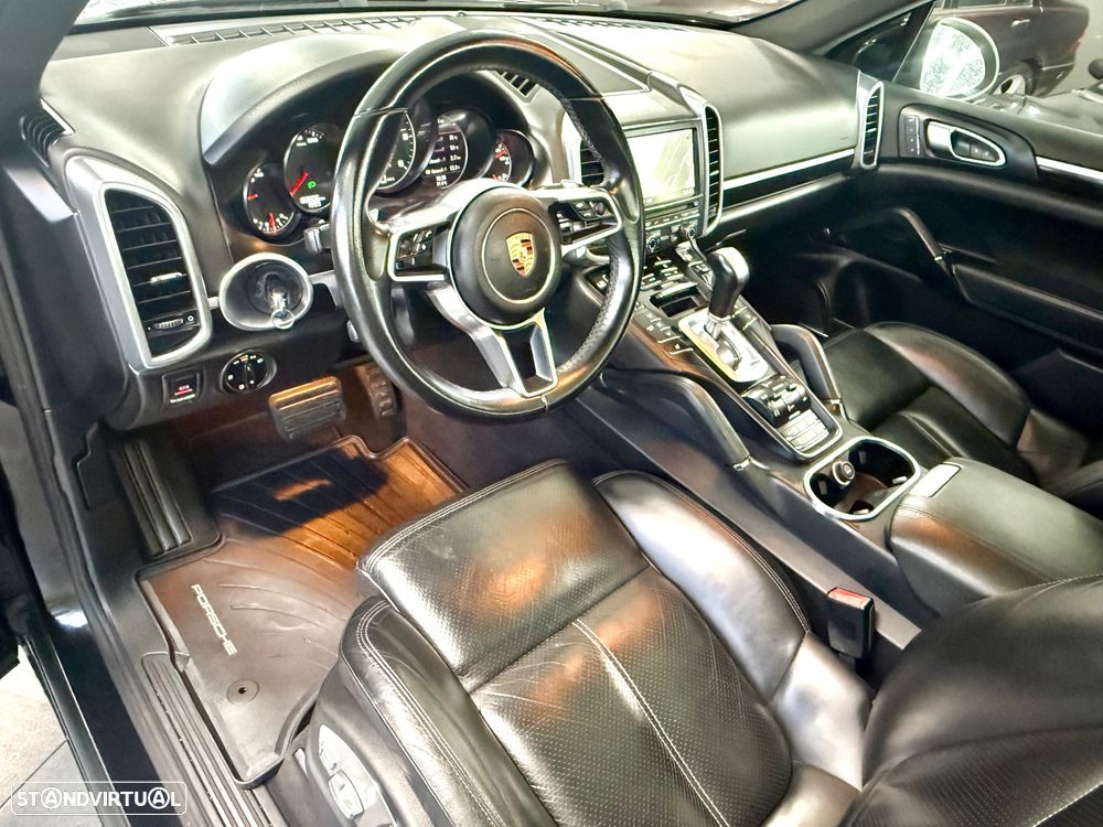 Porsche Cayenne Tiptronic S - 10