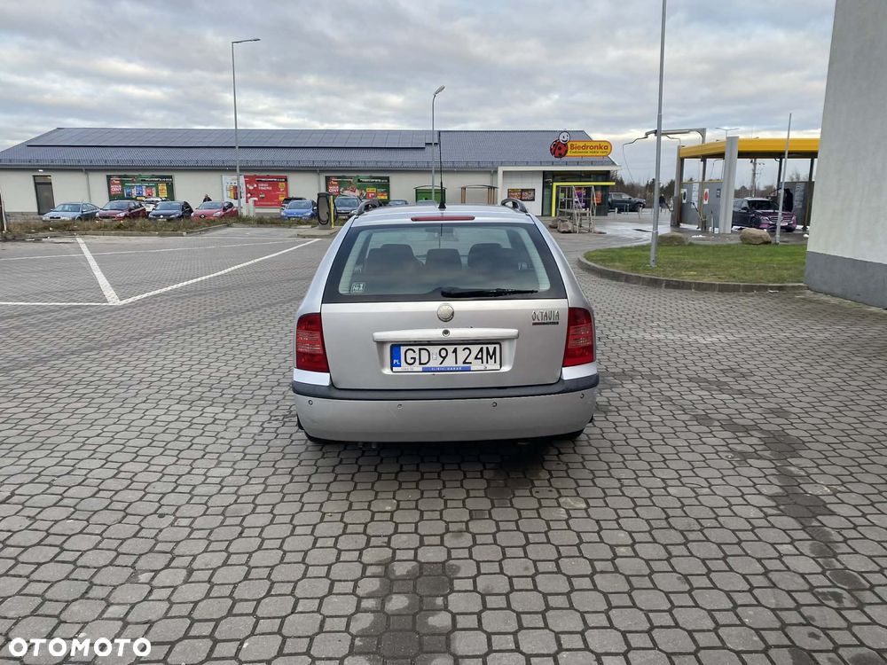 Skoda Octavia 1.6 Tour Plus Ice - 6