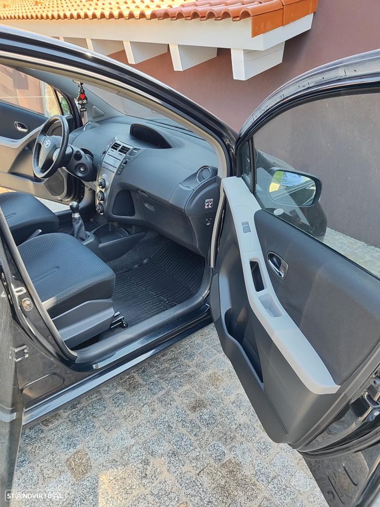 Toyota Yaris 1.0 VVT-i Sol - 6