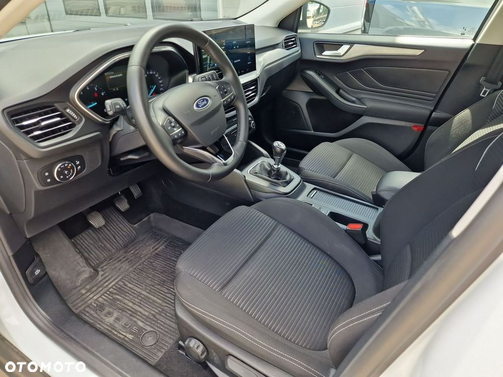 Ford Focus 1.0 EcoBoost mHEV Titanium - 13