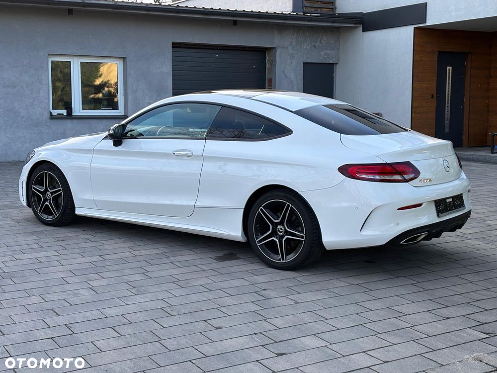 Mercedes-Benz Klasa C 300 9G-TRONIC AMG Line Plus - 5