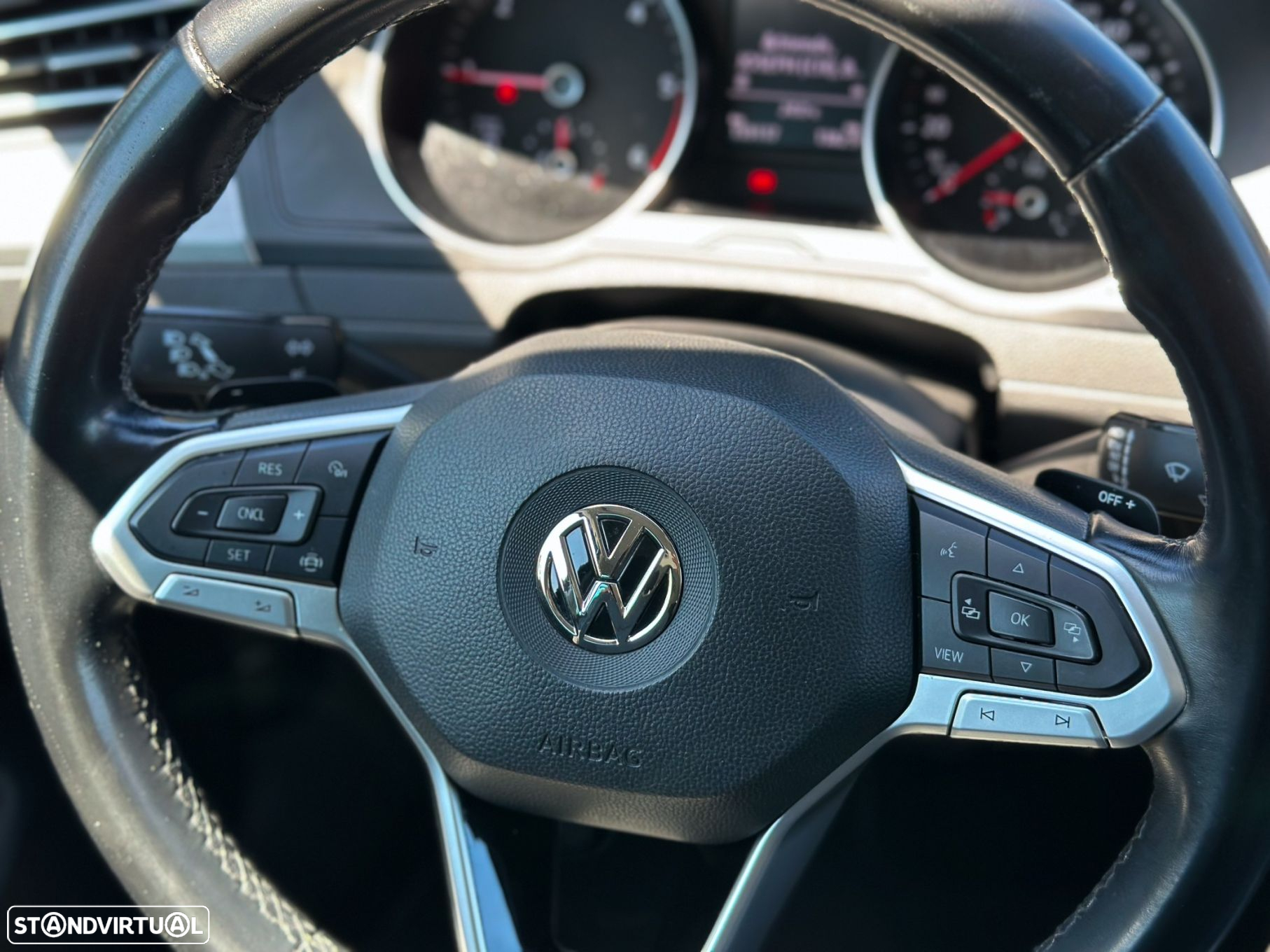 VW Passat 1.6 TDI Confortline DSG - 16