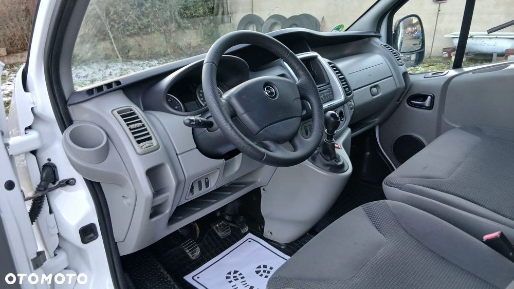 Opel VIVARO - 10